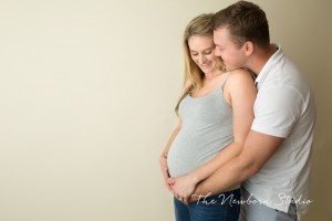 maternity pregnancy photographer studio