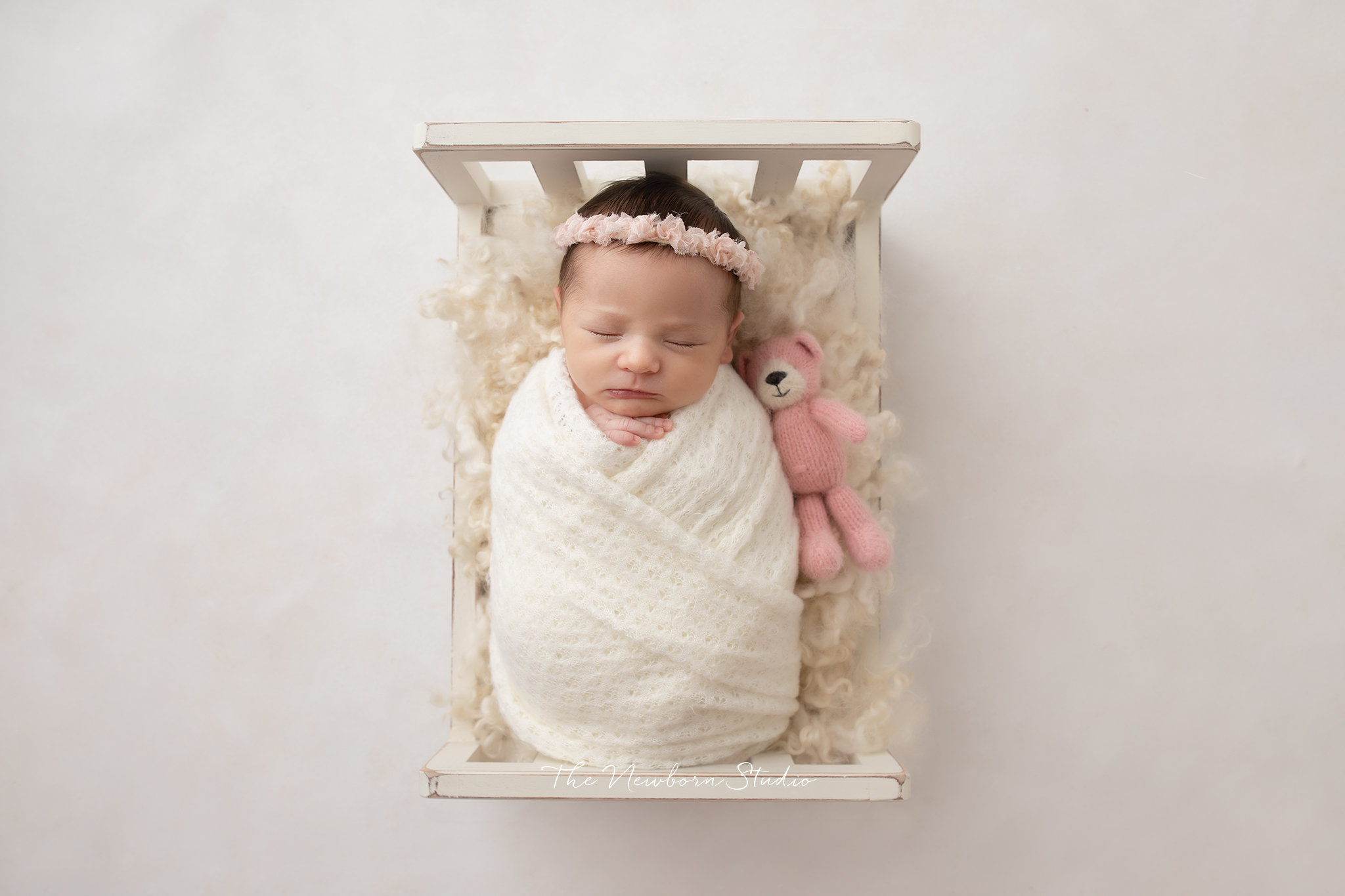 newborn baby girl bed