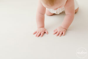 newborn baby photos hands