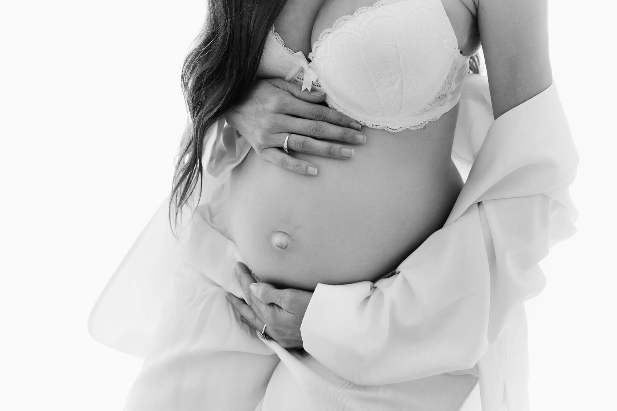 studio maternity photography brisbane